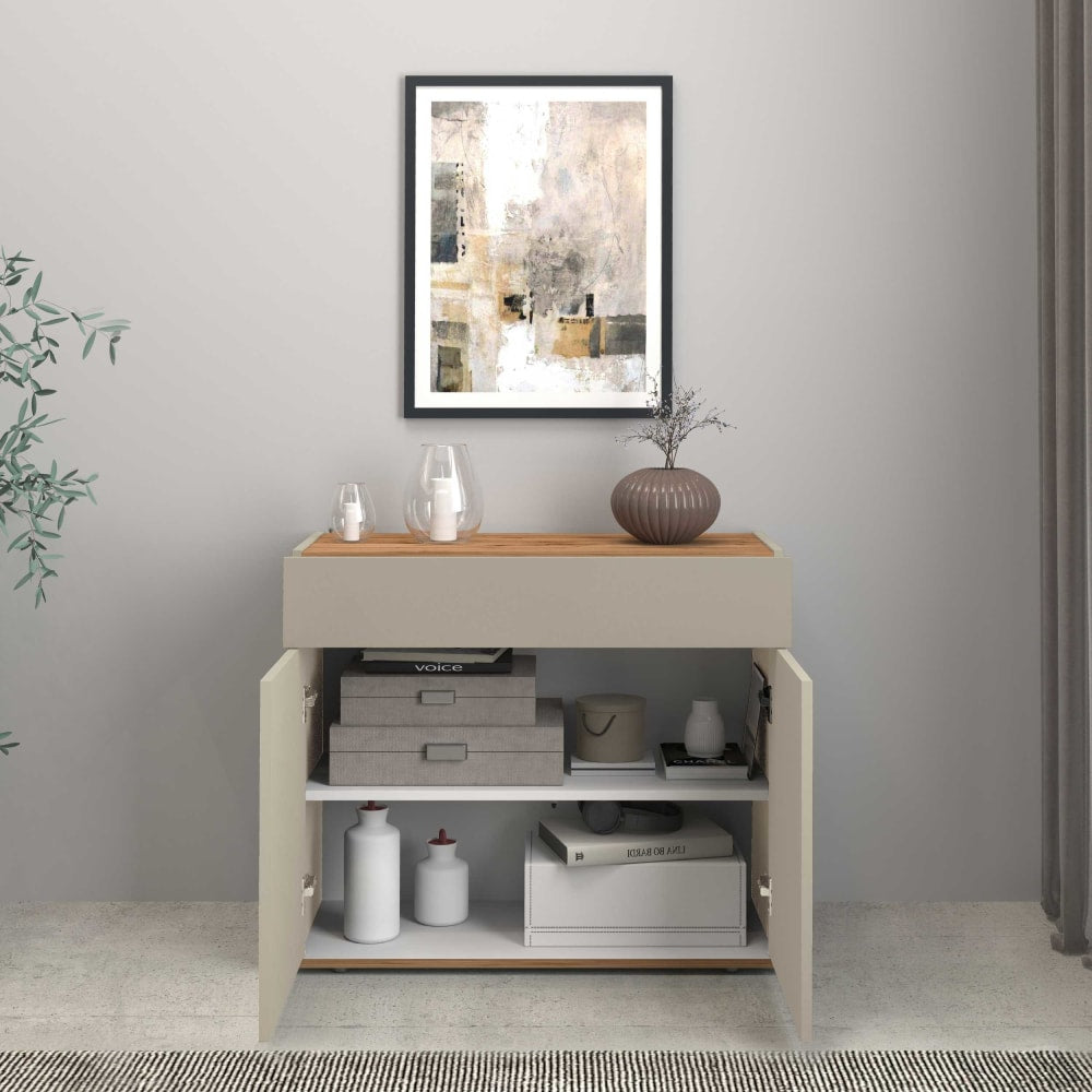 Buffet GARDA portes ouvertes sur le volume de rangement