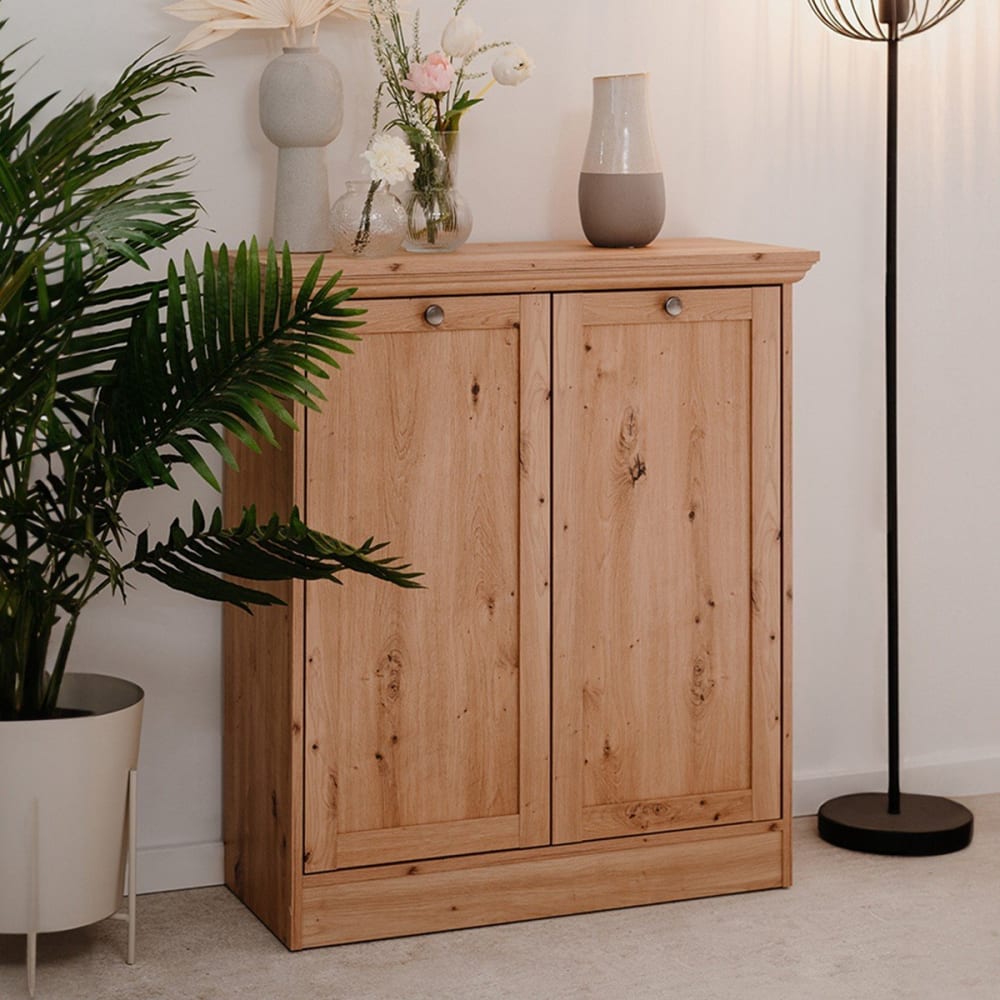 Buffet TIMBER portes ouvertes sur les tablettes
