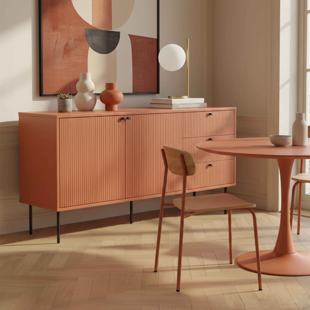 Détail de la teinte terracotta du buffet ROMEO