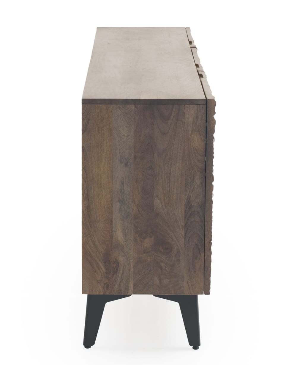 Buffet GEESE HOME portes ouvertes sur ses volumes