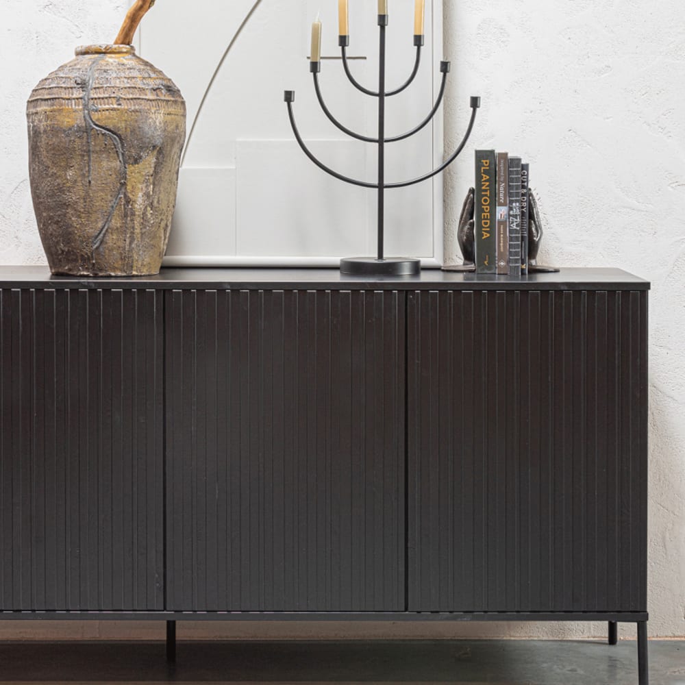 Buffet MAY portes ouvertes sur les volumes