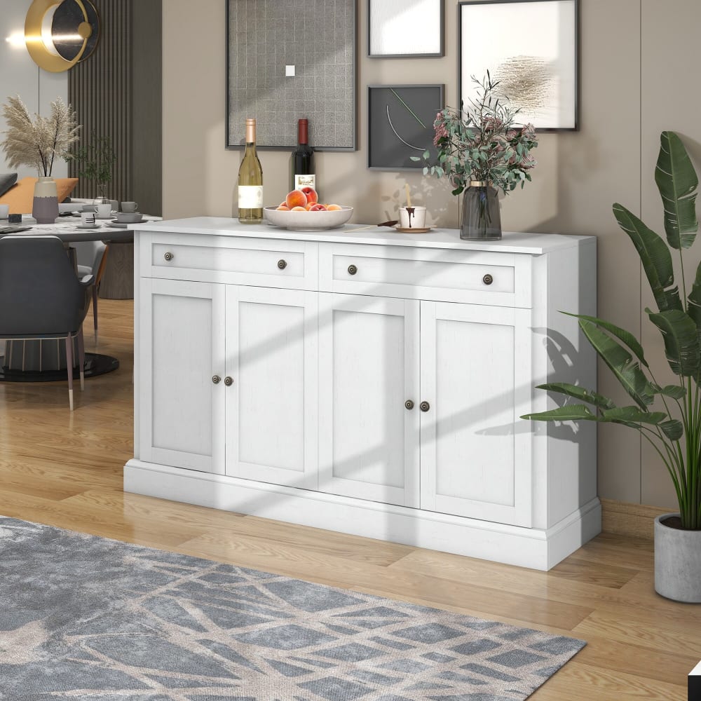 Détail des moulures et poignées du buffet URBAN MEUBLE