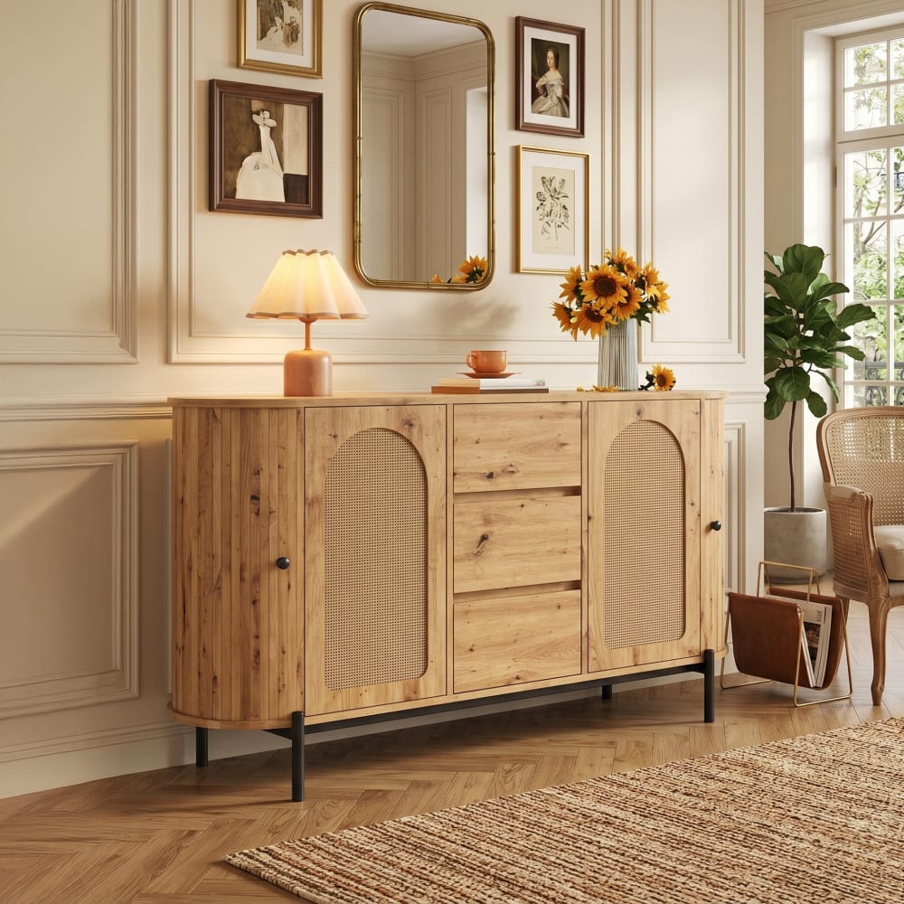 Détail du rotin tressé des portes du buffet URBAN MEUBLE
