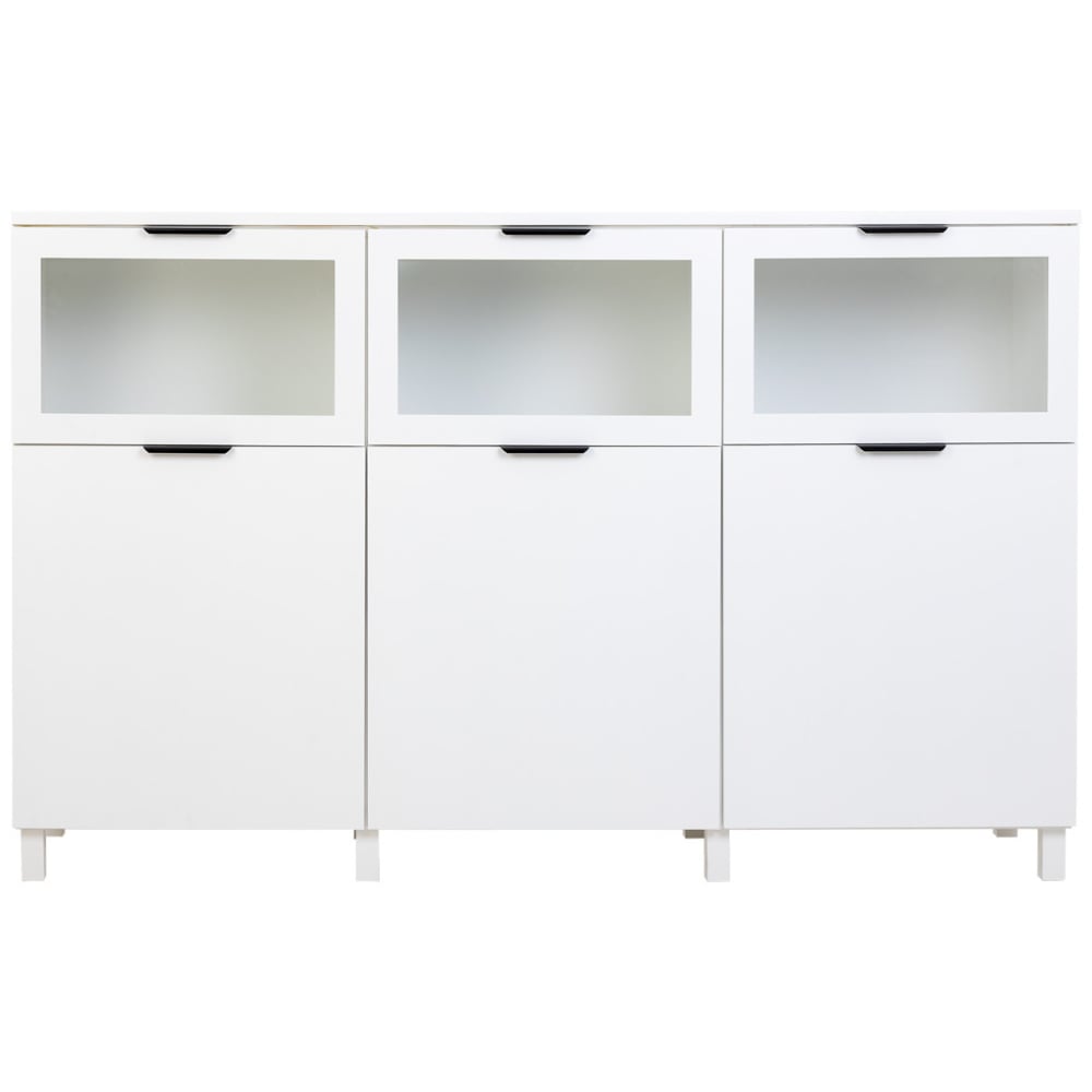Détail de la façade du buffet KEA en bois blanc