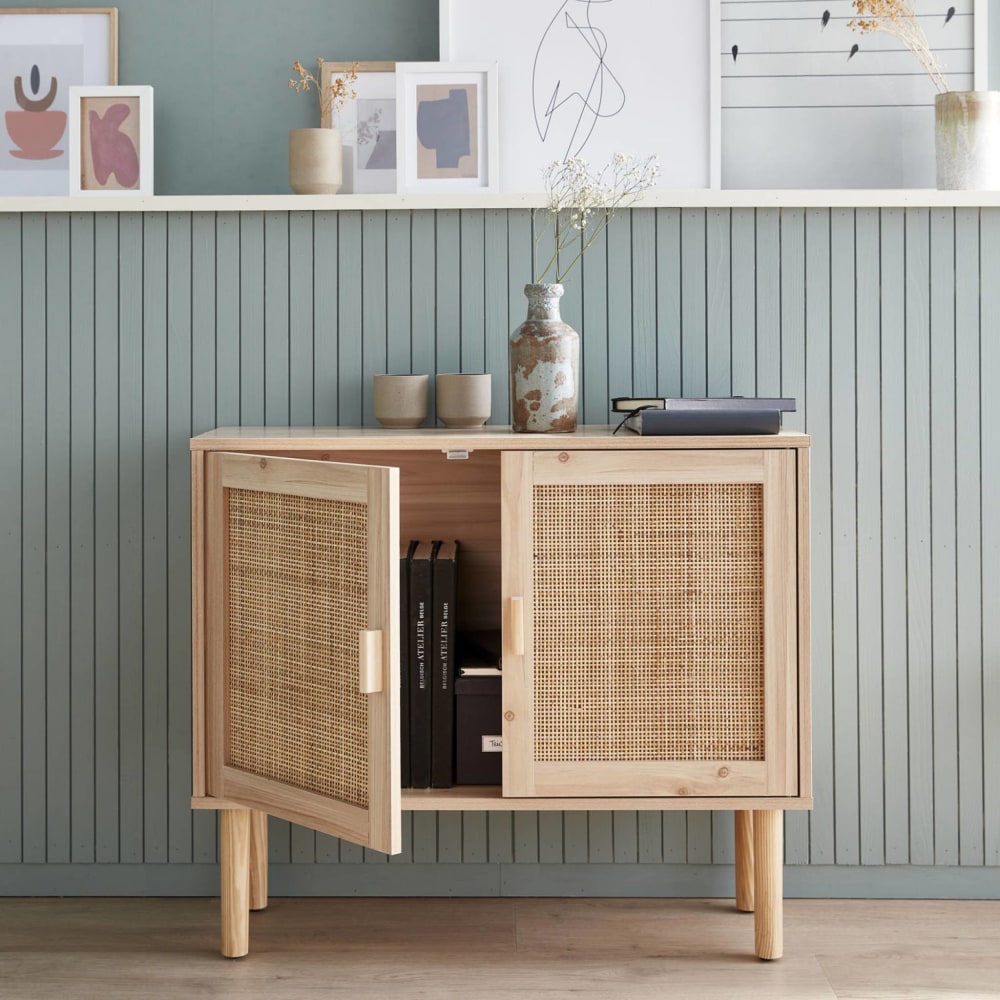 Buffet CAMARGUE porte ouverte sur l étagère réglable