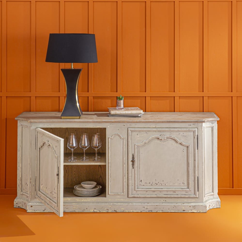 Buffet JOSEPHINE en pin massif vu de trois quarts