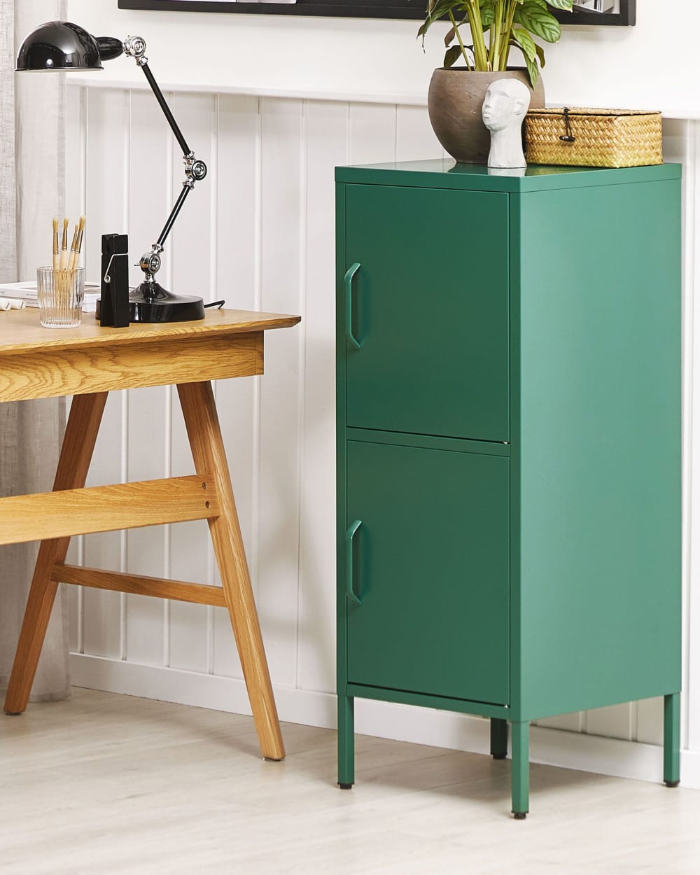 Détail de la finition verte mate du buffet HURON