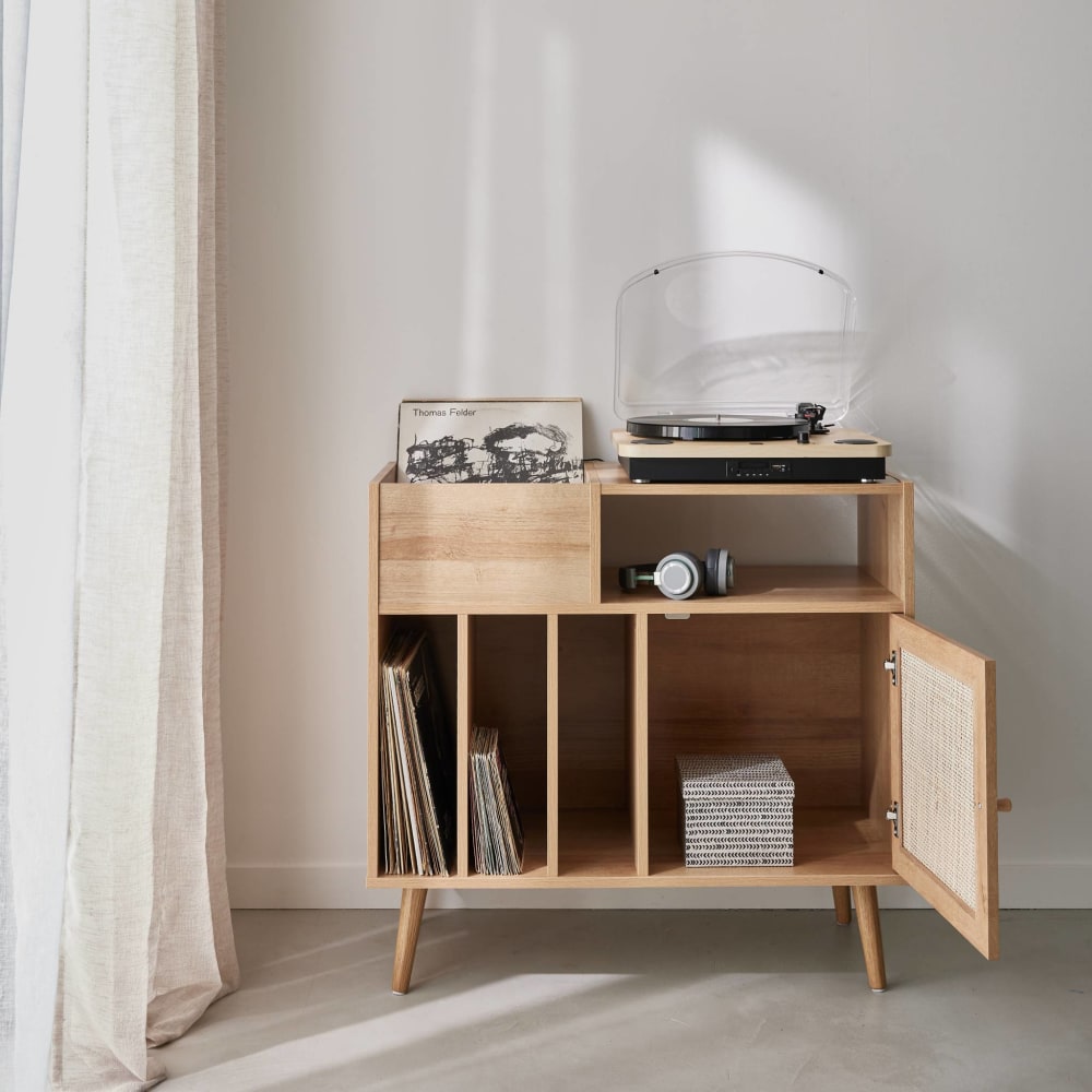 Buffet SWEEEK avec ses casiers à vinyles remplis