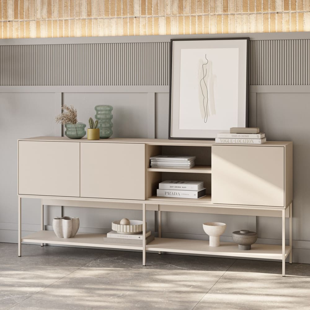 Détail des niches basses du buffet ZARA
