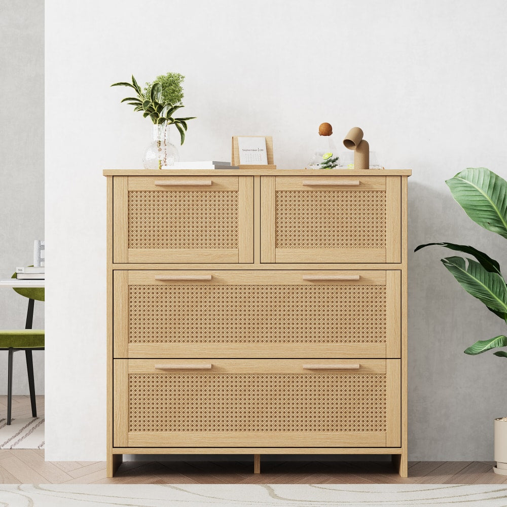 Gros plan sur le rotin tressé du buffet URBAN MEUBLE