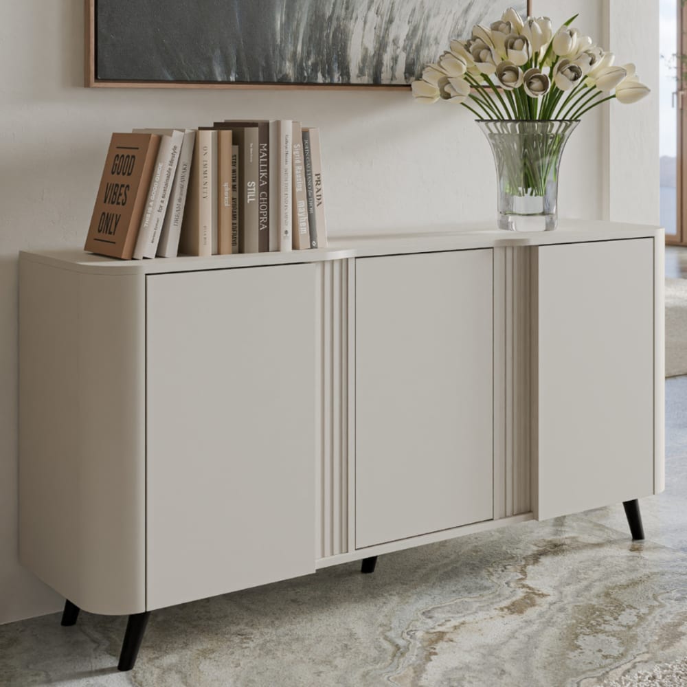 Détail de la façade beige mate du buffet VIALI
