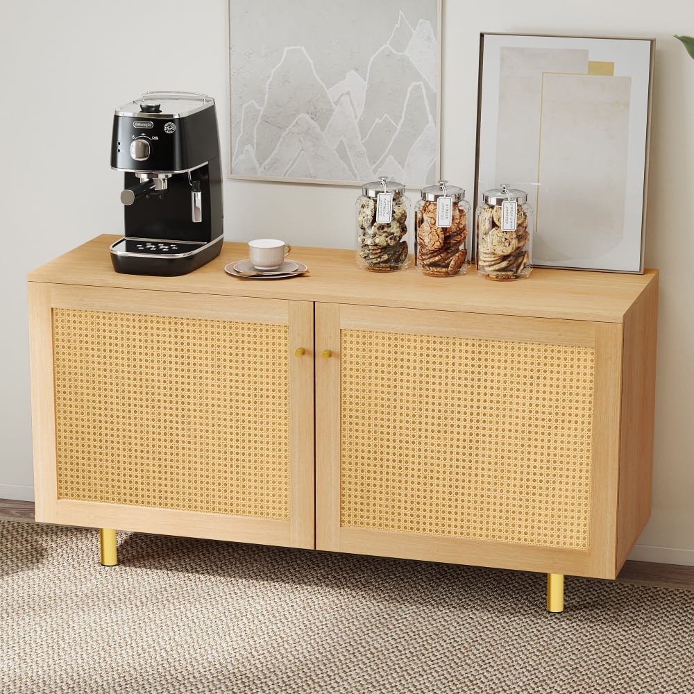 Détail du rotin clair tressé du buffet URBAN MEUBLE