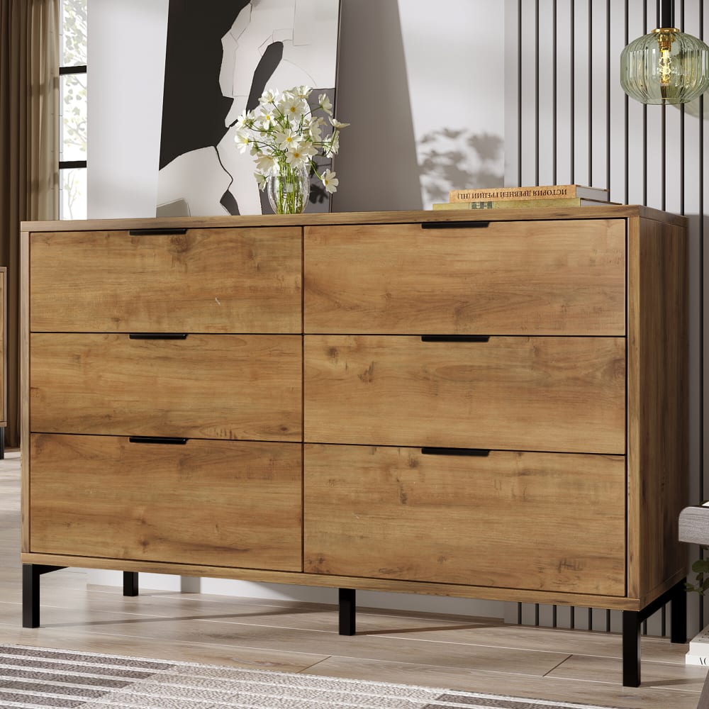 Détail de la façade du buffet URBAN MEUBLE en effet chêne foncé
