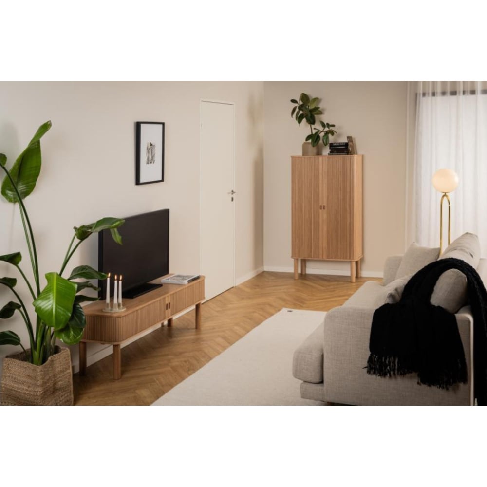 Buffet GAYNEL porte coulissée sur ses plateaux