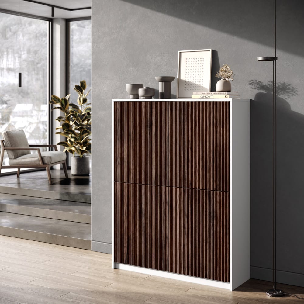 Buffet BUDAPEST vu de trois quarts dans une pièce claire
