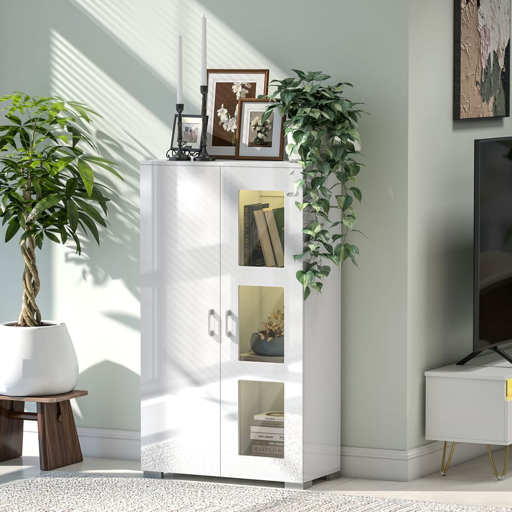 Buffet HOMCOM portes ouvertes sur ses étagères en verre